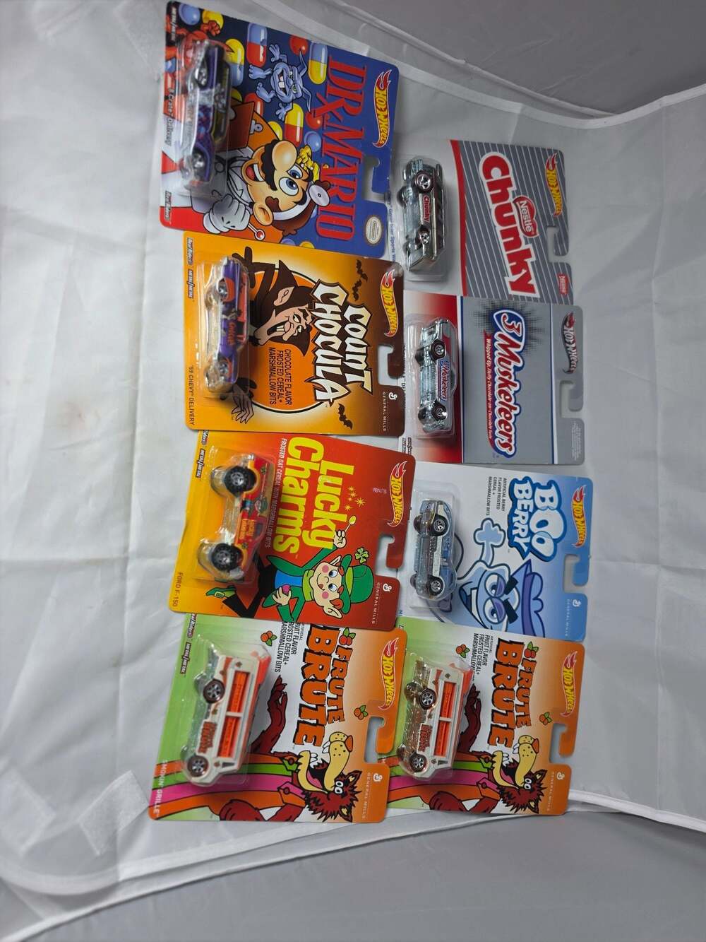 Hot Wheels Pop Culture Series General Mills and Gaming Die-Cast Car Collection (